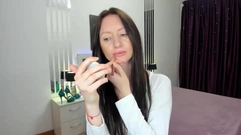 NikaLewis online show from April 21, 5:03 am