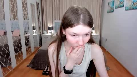 Snapshot of nikalure chatting on April 25, 10:18 am nikalure online show from April 25, 10:18 am