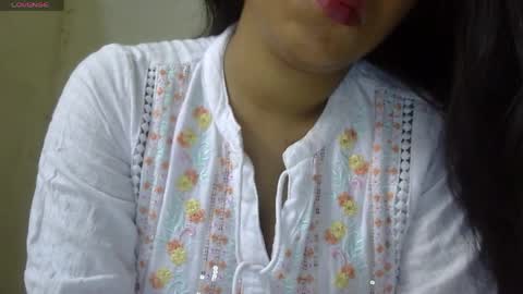 Snapshot of nike_aj chatting on April 30, 5:03 am Nike online show from April 30, 5:03 am