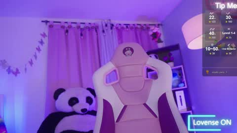 NIKERLY online show from April 28, 12:21 pm