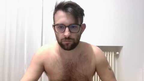 Snapshot of nikgenini chatting on March 3, 6:03 pm Nik Jay online show from March 3, 6:03 pm