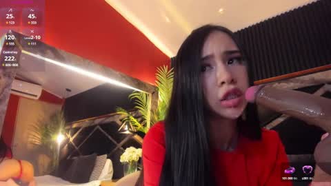 Snapshot of nikii_white chatting on January 11, 1:27 am nikii_white online show from January 11, 1:27 am