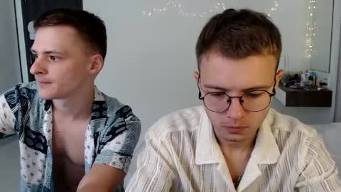 Snapshot of nikikerry_cum_ chatting on May 24, 4:50 am nikikerry_cum_ online show from May 24, 4:50 am