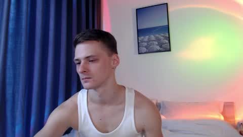 Snapshot of nikikerry_cum_ chatting on June 4, 5:35 am nikikerry_cum_ online show from June 4, 5:35 am