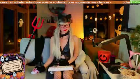 Kitty Chatte online show from October 30, 8:42 pm
