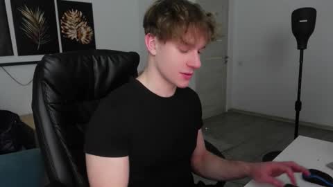 nikki online show from January 18, 9:51 pm