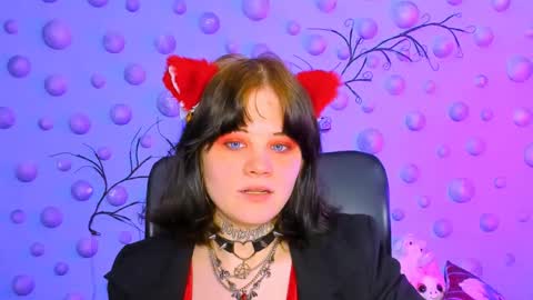 nikki_kiss_ online show from April 29, 8:51 am