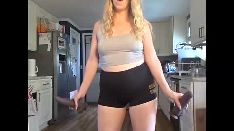 Snapshot of nikkib653466 chatting on May 19, 5:08 pm nikkib653466 online show from May 19, 5:08 pm