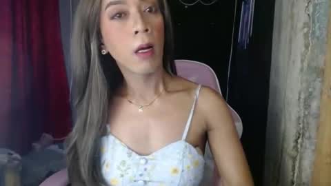 Snapshot of nikkie_dragon chatting on January 27, 11:22 pm nikkie online show from January 27, 11:22 pm