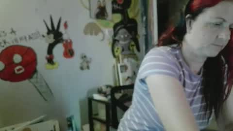 Snapshot of nikkietwotimes420 chatting on November 17, 6:35 pm Nikkie online show from November 17, 6:35 pm