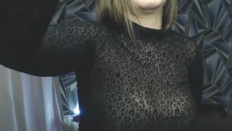 nikkikiss___ online show from March 30, 5:03 pm