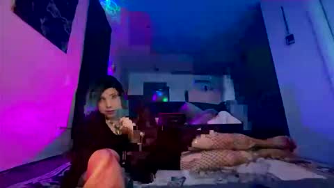 Snapshot of nikkineverlands chatting on April 27, 9:51 am Nikki Neverland online show from April 27, 9:51 am