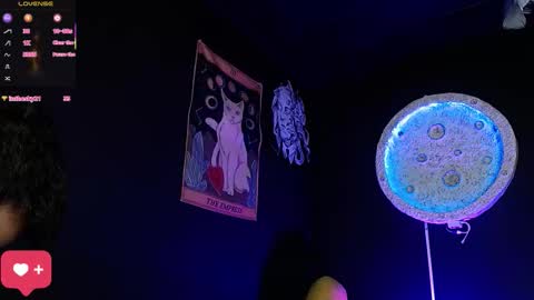 Nikky online show from February 19, 3:30 pm