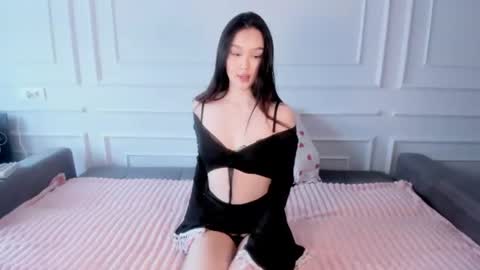 Snapshot of nikkydrive chatting on June 28, 5:02 am Nikky online show from June 28, 5:02 am