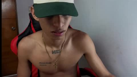 niklaus_wolf online show from March 28, 5:45 pm