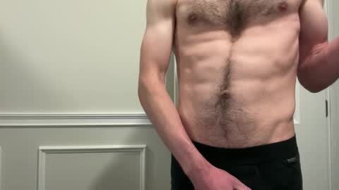 Snapshot of niko9inches chatting on October 28, 7:05 pm niko9inches online show from October 28, 7:05 pm