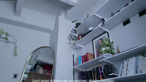 Nicole cam online show from July 25, 12:47 pm