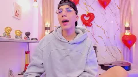    online show from February 20, 4:53 am