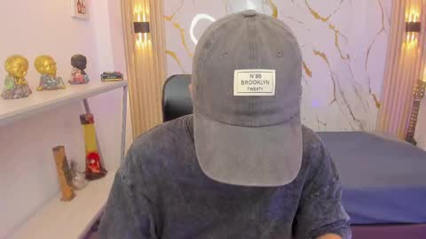Snapshot of nikolay_gregori chatting on May 15, 4:30 am online show from May 15, 4:30 am