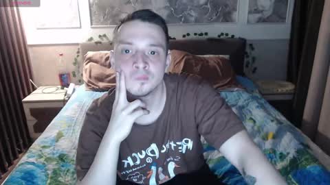 Snapshot of nikolos_vise chatting on January 7, 3:33 pm Nikolos online show from January 7, 3:33 pm