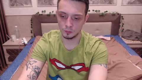 Snapshot of nikolos_vise chatting on January 18, 7:04 pm Nikolos online show from January 18, 7:04 pm