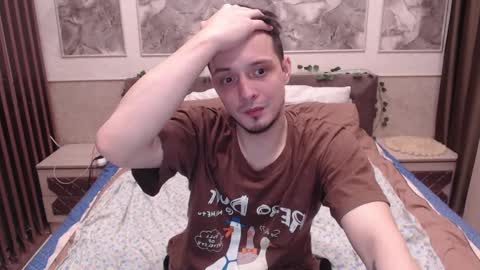 Snapshot of nikolos_vise chatting on January 19, 4:57 pm Nikolos online show from January 19, 4:57 pm