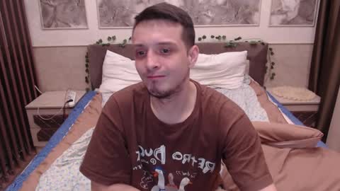 Snapshot of nikolos_vise chatting on January 19, 7:58 pm Nikolos online show from January 19, 7:58 pm