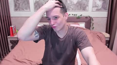 Snapshot of nikolos_vise chatting on January 21, 11:02 pm Nikolos online show from January 21, 11:02 pm