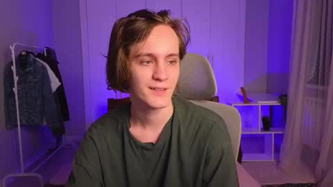 Snapshot of nikompell chatting on February 26, 4:58 am niko online show from February 26, 4:58 am