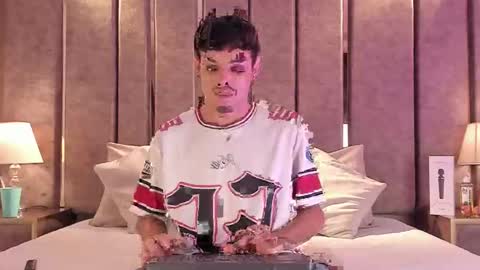 Niko Stone online show from April 14, 3:56 am