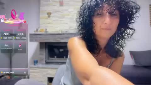 Snapshot of nikpassion123 chatting on June 14, 8:44 pm nikol online show from June 14, 8:44 pm