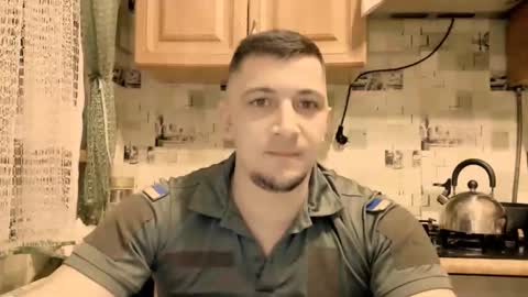 Snapshot of nikqredhot chatting on February 20, 12:18 am NikQRedhot online show from February 20, 12:18 am