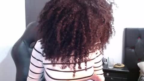 Snapshot of niky_golden chatting on June 10, 5:50 am Nicole GTM-5 1100 pm - 700 am online show from June 10, 5:50 am
