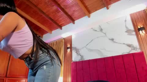 Snapshot of niky_nicole chatting on May 25, 12:22 pm Niky online show from May 25, 12:22 pm