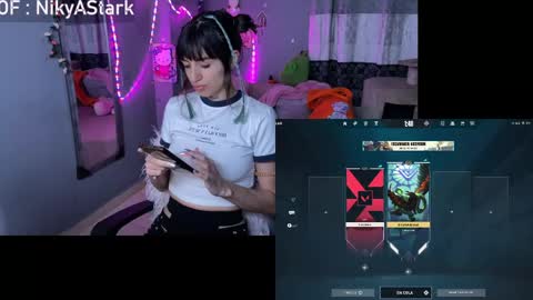 Snapshot of nikyastark chatting on May 1, 10:31 am Niky A Stark online show from May 1, 10:31 am