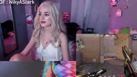 Snapshot of nikyastark chatting on July 2, 3:23 am Niky A Stark online show from July 2, 3:23 am