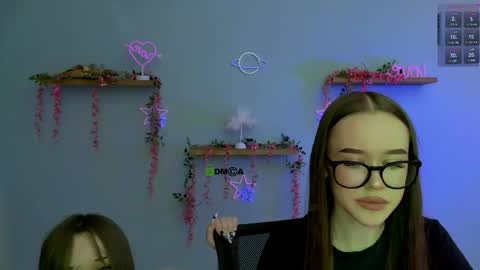 Snapshot of nila_eclipse chatting on May 28, 8:06 pm nila_eclipse online show from May 28, 8:06 pm