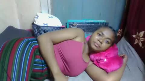 Snapshot of nilahmarie chatting on April 18, 8:20 pm nilah online show from April 18, 8:20 pm
