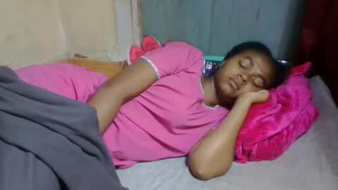 Snapshot of nilahmarie chatting on April 26, 3:37 am nilah online show from April 26, 3:37 am