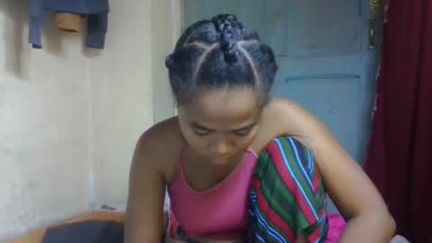 Snapshot of nilahmarie chatting on April 30, 7:04 am nilah online show from April 30, 7:04 am