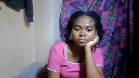Snapshot of nilahmarie chatting on June 16, 6:10 pm nilah online show from June 16, 6:10 pm