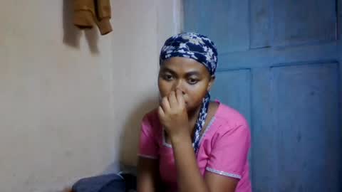 Snapshot of nilahmarie chatting on June 20, 8:22 pm nilah online show from June 20, 8:22 pm