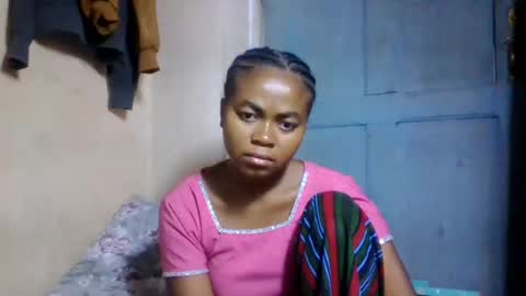 Snapshot of nilahmarie chatting on June 23, 4:21 am nilah online show from June 23, 4:21 am