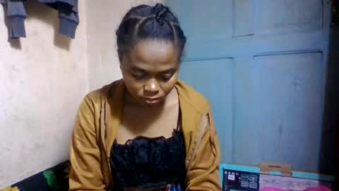 Snapshot of nilahmarie chatting on June 30, 2:56 am nilah online show from June 30, 2:56 am