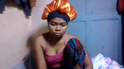 Snapshot of nilahmarie chatting on July 13, 10:29 am nilah online show from July 13, 10:29 am