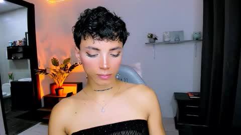 Nilam online show from October 24, 1:46 am