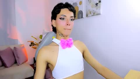 Snapshot of nilam217 chatting on March 23, 2:26 am Nilam online show from March 23, 2:26 am