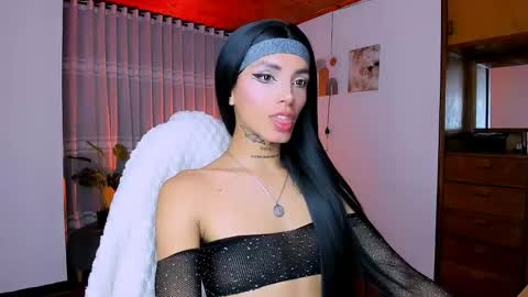 Snapshot of nilam217 chatting on May 8, 1:11 am Nilam online show from May 8, 1:11 am