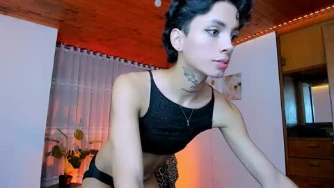 Snapshot of nilam217 chatting on May 17, 10:39 pm Nilam online show from May 17, 10:39 pm