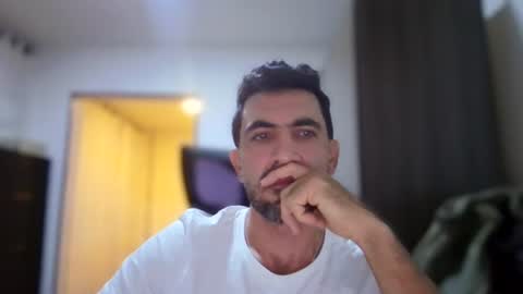 Snapshot of nilonilonilo1 chatting on July 6, 11:51 am nilonilonilo1 online show from July 6, 11:51 am